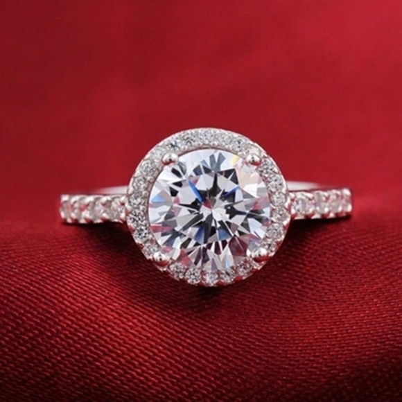 Jewelry - Last size 10! Ring with Cz crystal silver!